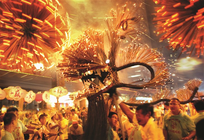 Tai Hang Fire Dragon Dance