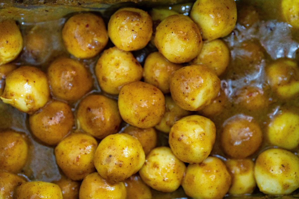 Curry fishballs