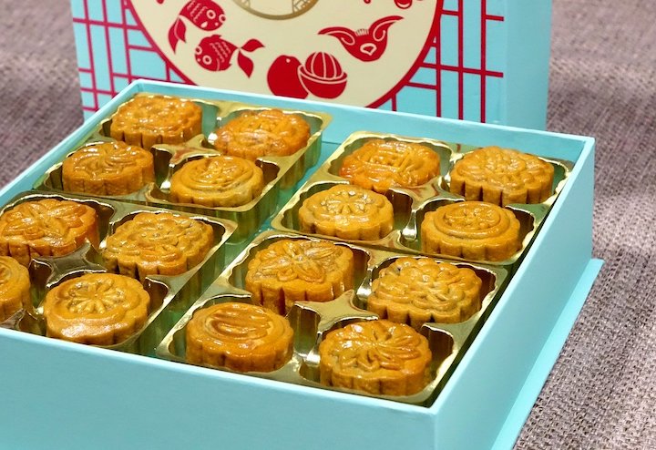 mid autumn festival story mooncakes